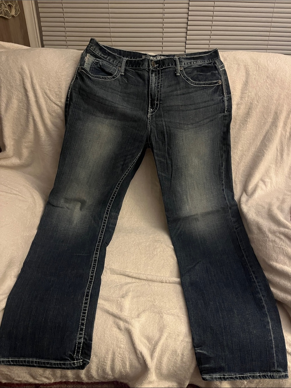 Buckle Men’s Seth Jeans like new Size 38 XXL 38 x 34 35